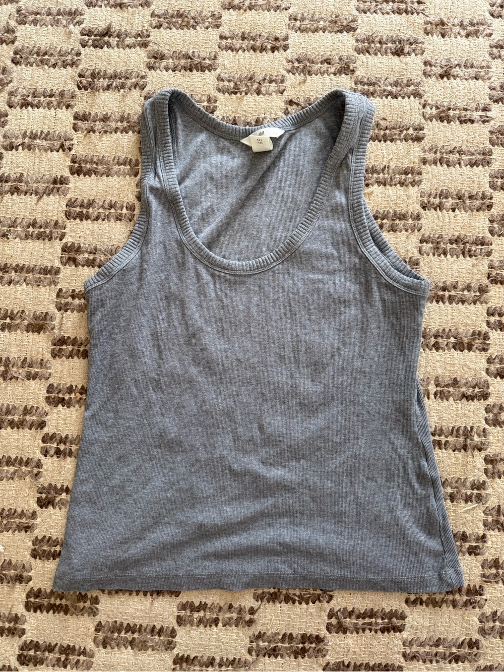 H&M Light Gray Ribbed Trim Tank Top